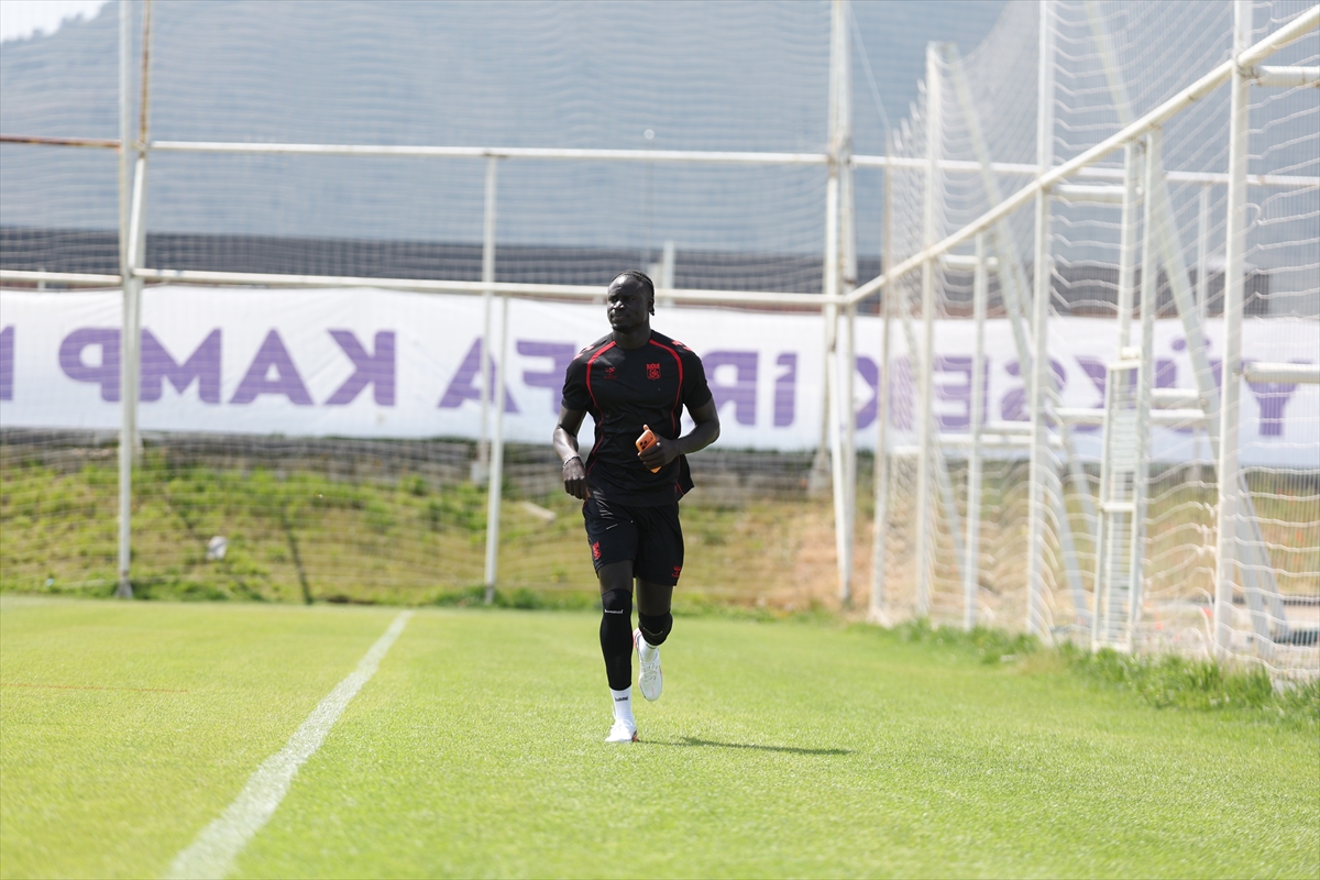 Sivasspor, yeni sezon kampında hazırlıklarını sürdürdü