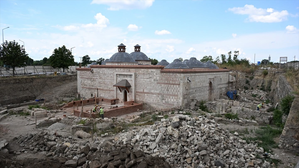 Vali Sezer: Gazi Mihal Hamamı Edirne'ye yeniden kazandırılıyor