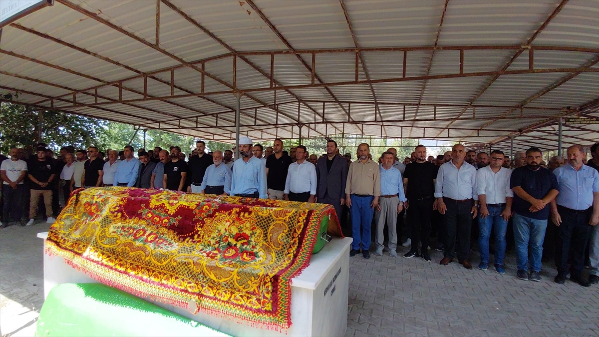 Suudi Arabistan'daki yangın kurbanları Hatay'da defnedildi