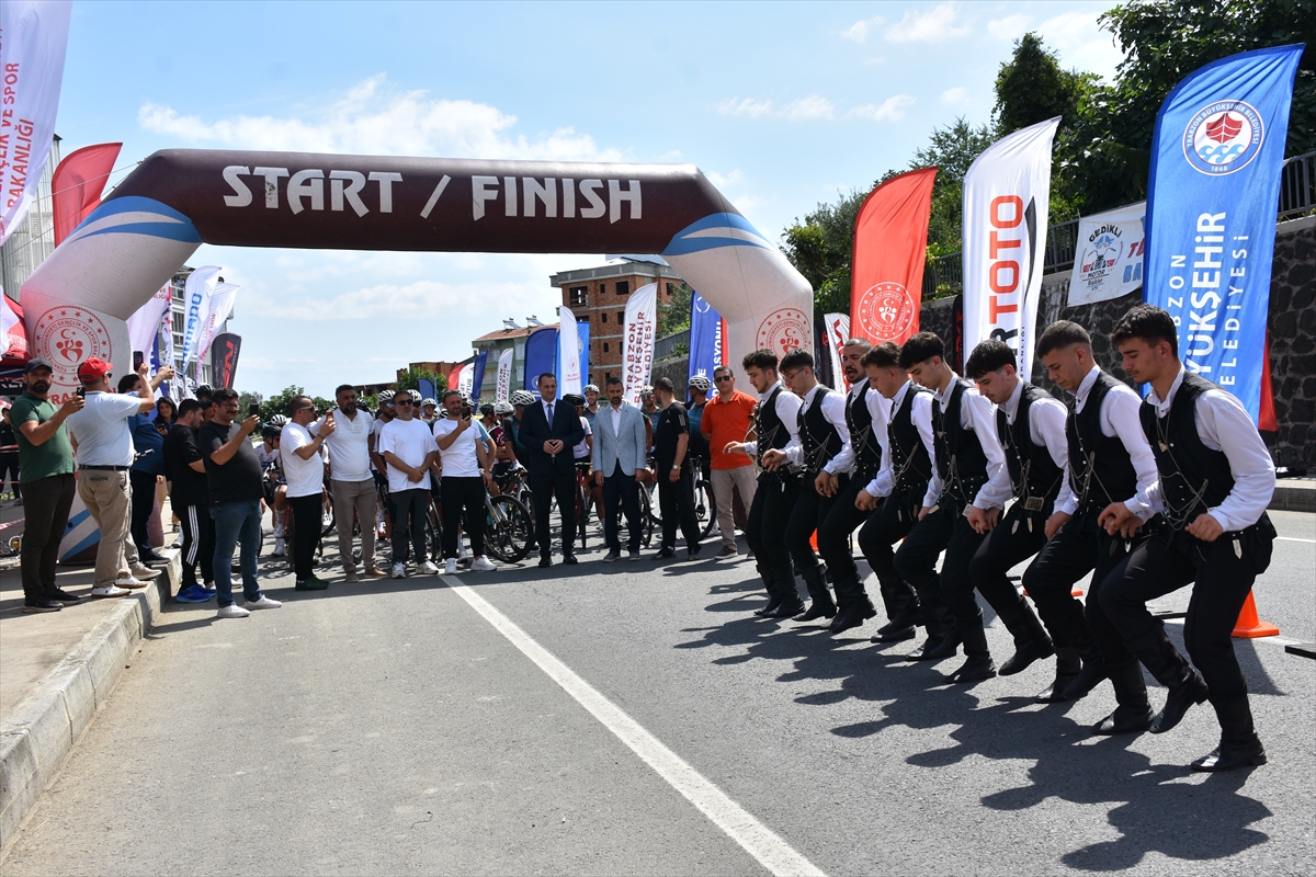 Trabzon'da Bisiklet Türkiye Kupası 7. Etap Yarışı Başladı