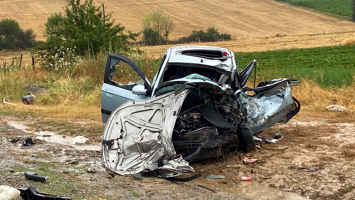 Kastamonu'da 3 aracın karıştığı kazada 1 kişi öldü, 5 kişi yaralandı