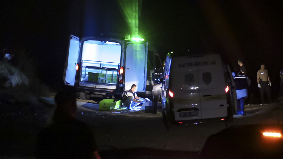 Adana'da silahlı saldırı: 3 kişi öldü, zanlı yakalandı