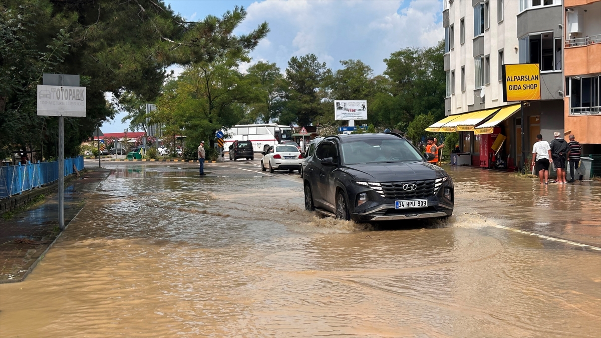Kastamonu Cide'de su baskını: Tahliyeler başladı, temizlik sürüyor