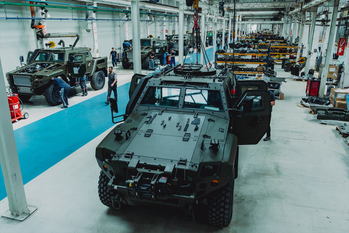 Otokar: Romanya'ya COBRA II zırhlı araç teslimatı başladı
