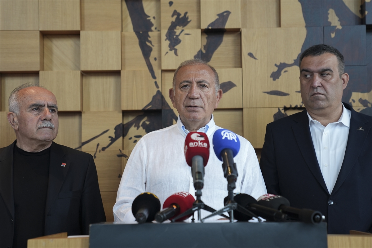 Gürsel Tekin: CHP'deki 'figüran' iddiası tezgah, suç duyurusu yaptık