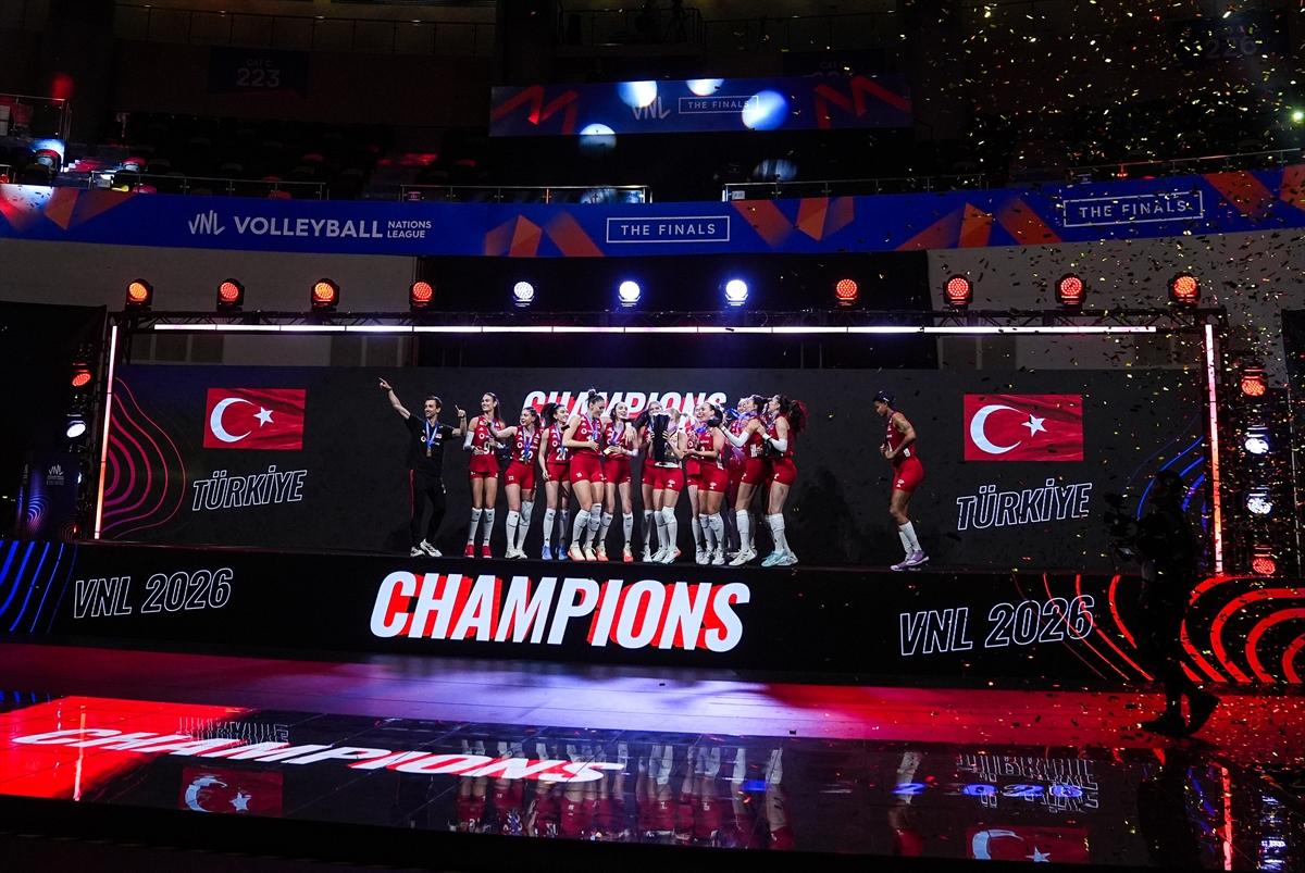 Filenin Sultanları: VNL şampiyonluk kupasını Makau'da aldı