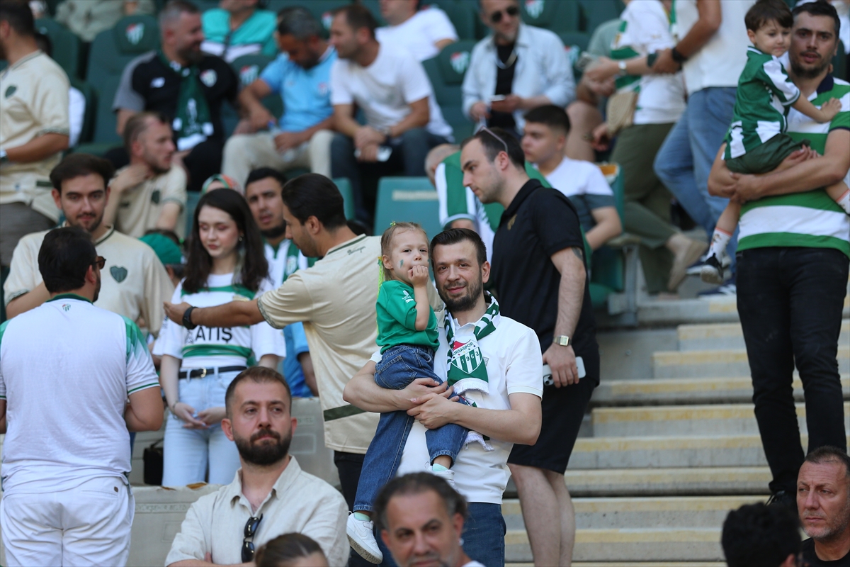 Bursaspor, Shakhtar Donetsk ile 0-0 berabere kaldı