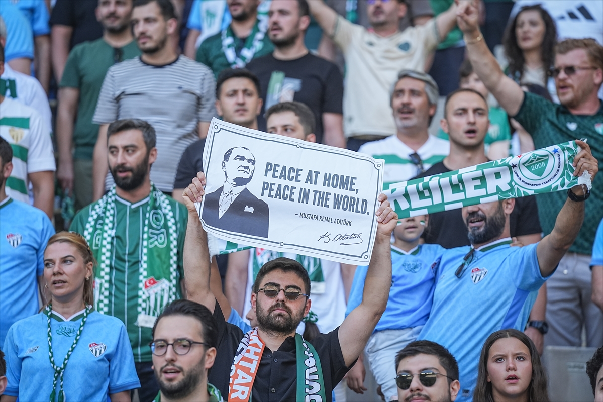 Bursaspor, Shakhtar Donetsk ile 0-0 berabere kaldı