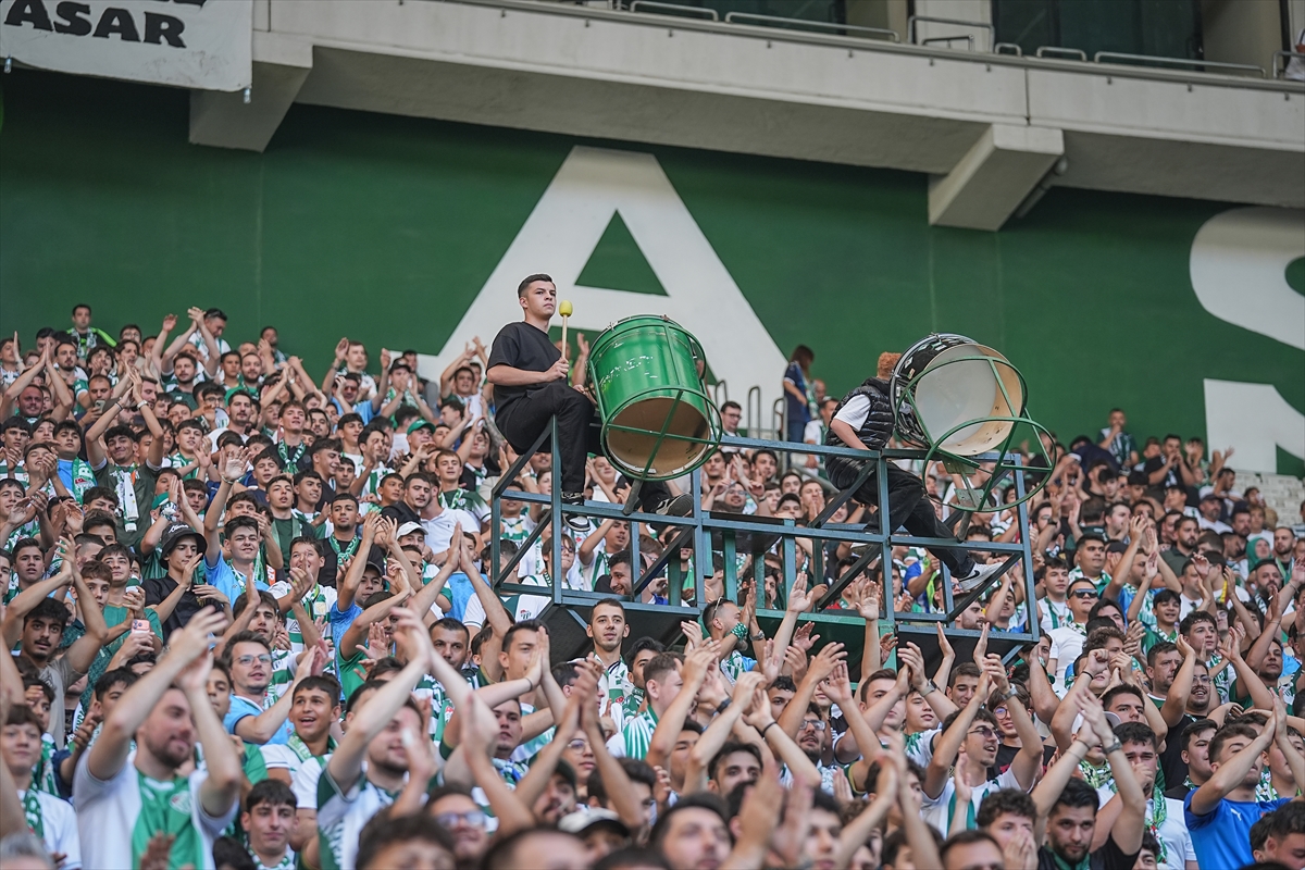 Bursaspor, Shakhtar Donetsk ile 0-0 berabere kaldı