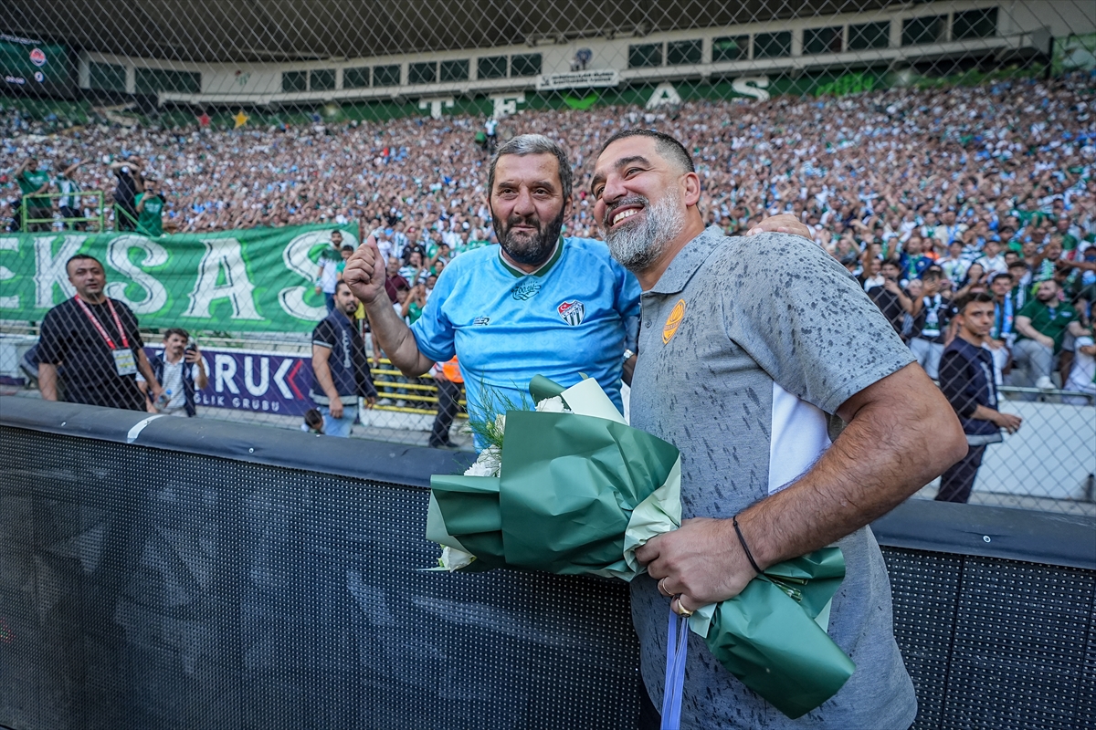 Bursaspor, Shakhtar Donetsk ile 0-0 berabere kaldı