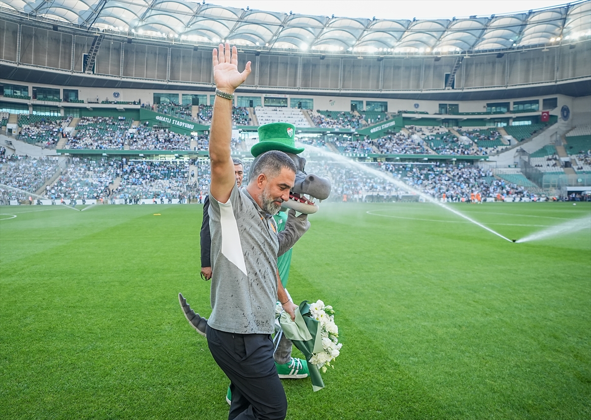 Bursaspor, Shakhtar Donetsk ile 0-0 berabere kaldı