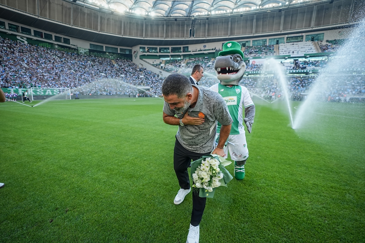 Bursaspor, Shakhtar Donetsk ile 0-0 berabere kaldı