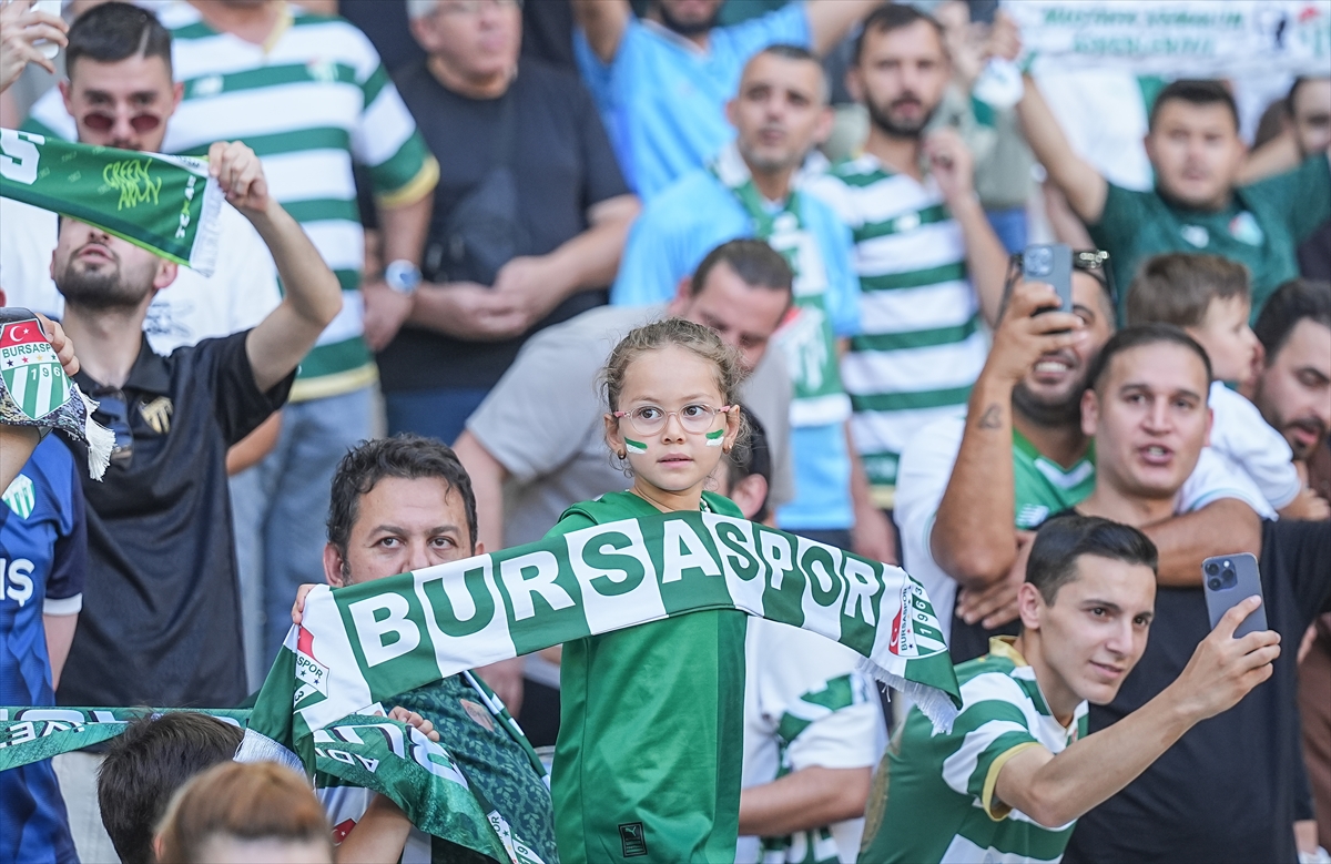 Bursaspor, Shakhtar Donetsk ile 0-0 berabere kaldı