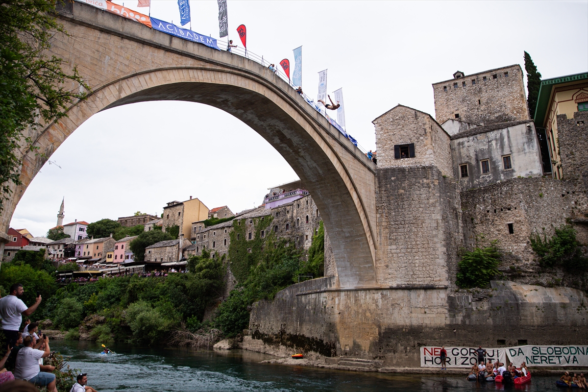 Mostar Köprüsü'nde 460. Geleneksel Atlayışlar Yapıldı