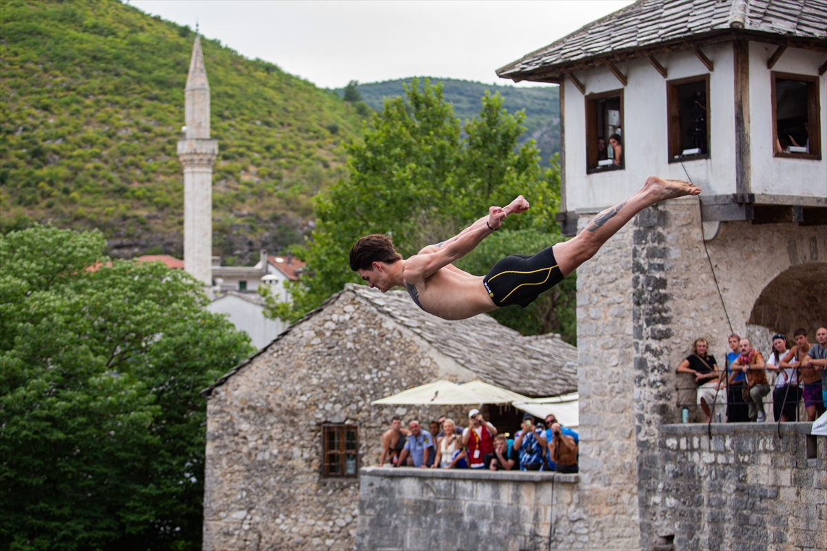 Mostar Köprüsü'nde 460. Geleneksel Atlayışlar Yapıldı