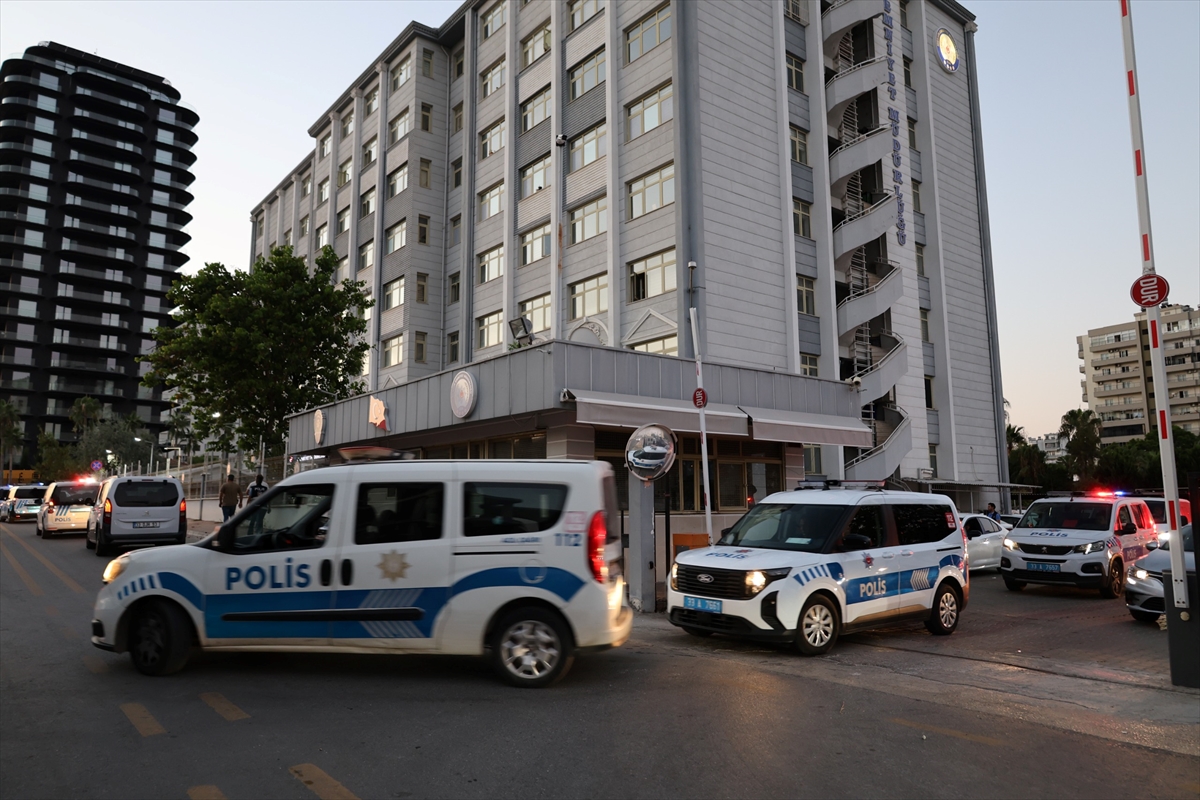 Mersin merkezli 11 ildeki yasa dışı bahis operasyonlarında 52 zanlı tutuklandı
