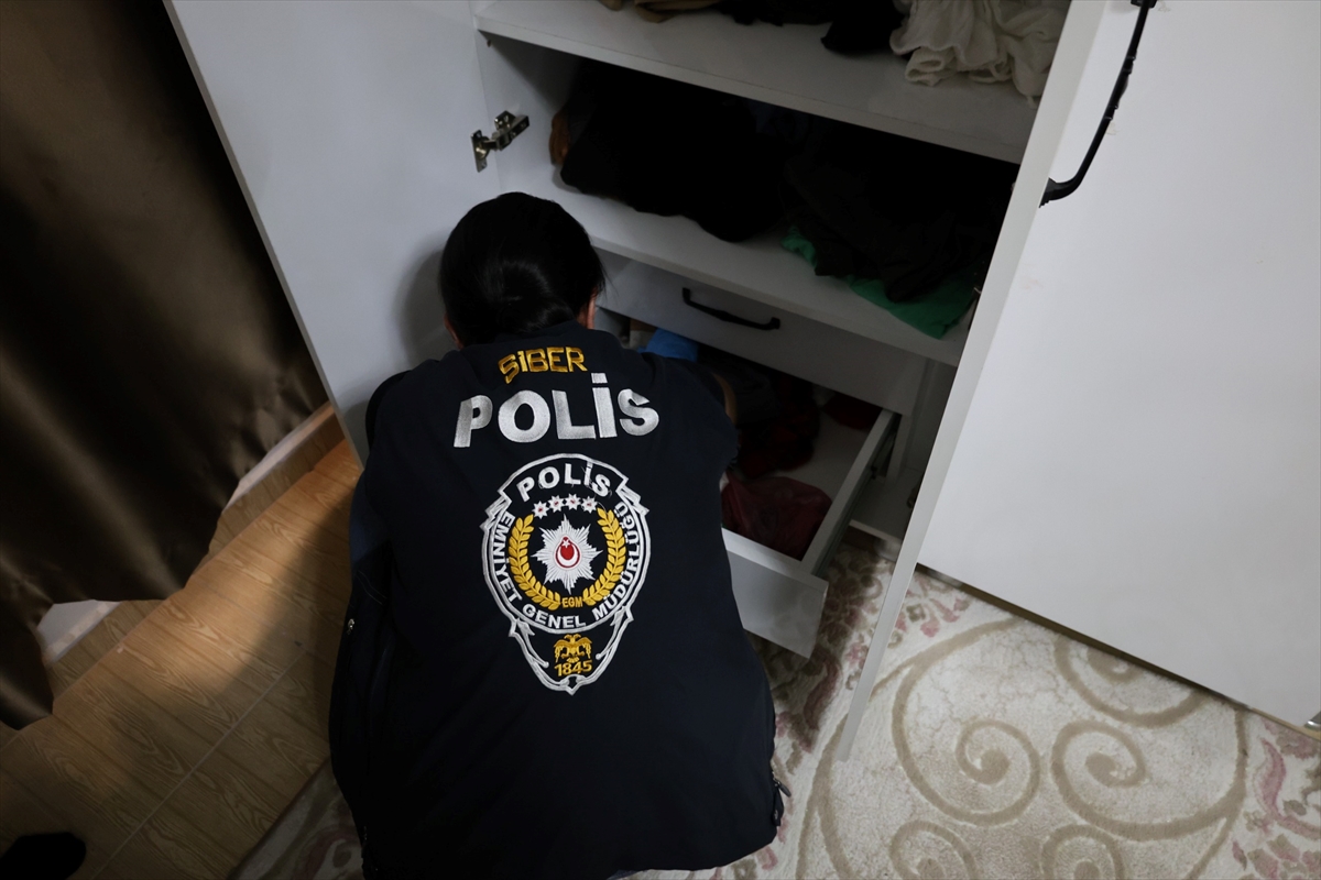 Mersin merkezli 11 ildeki yasa dışı bahis operasyonlarında 52 zanlı tutuklandı