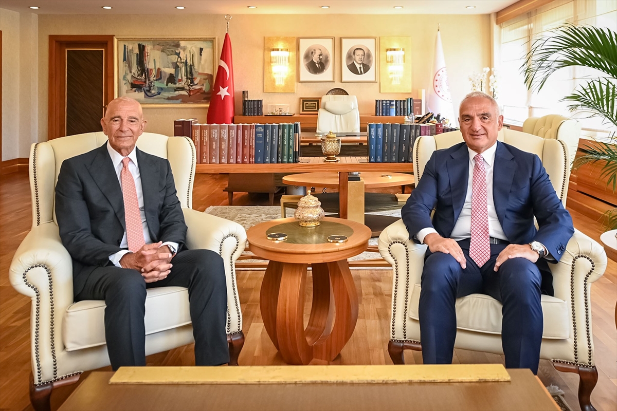 Bakan Ersoy: ABD Büyükelçisi Barrack ile turizm işbirliği