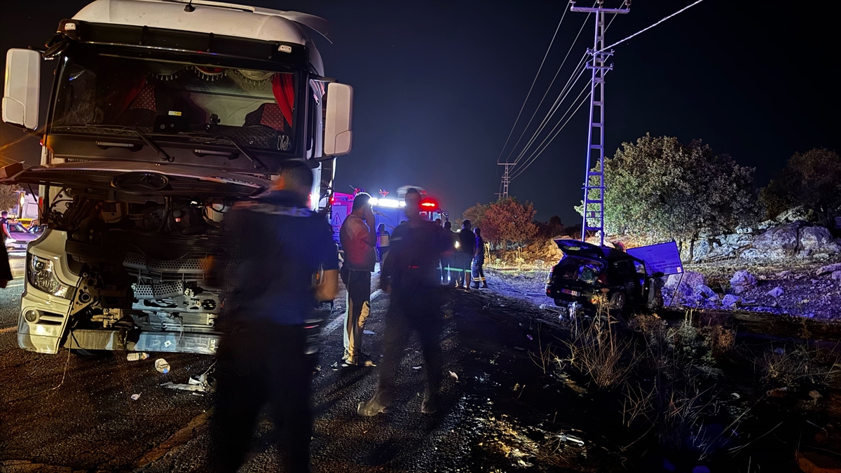 Mardin'de feci kaza: 2 kişi öldü, 6 kişi yaralandı