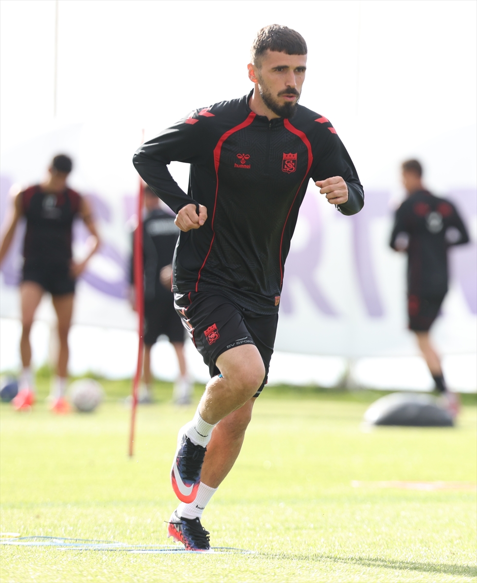 Sivasspor: Kayseri kampında sezon hazırlıkları sürüyor