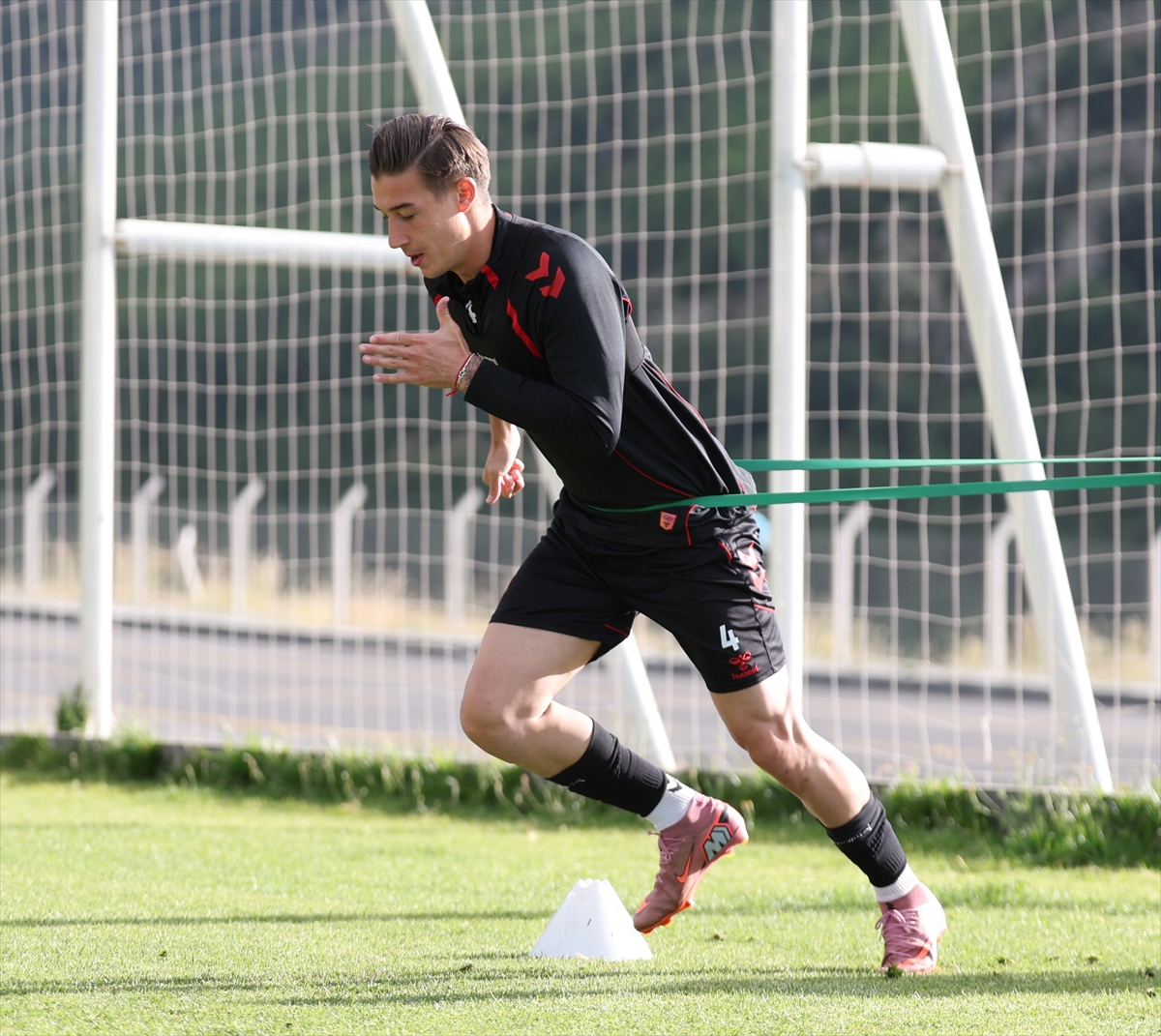 Sivasspor: Kayseri kampında sezon hazırlıkları sürüyor