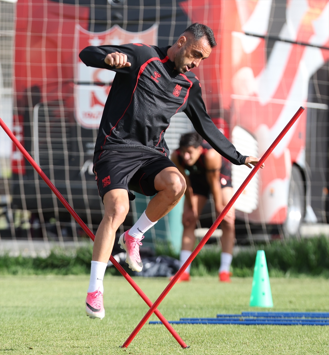 Sivasspor: Kayseri kampında sezon hazırlıkları sürüyor