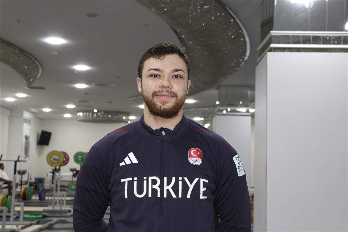 Halter Milli Takımı Teknik Direktörü Kuşçuoğlu: Madalya bekliyoruz