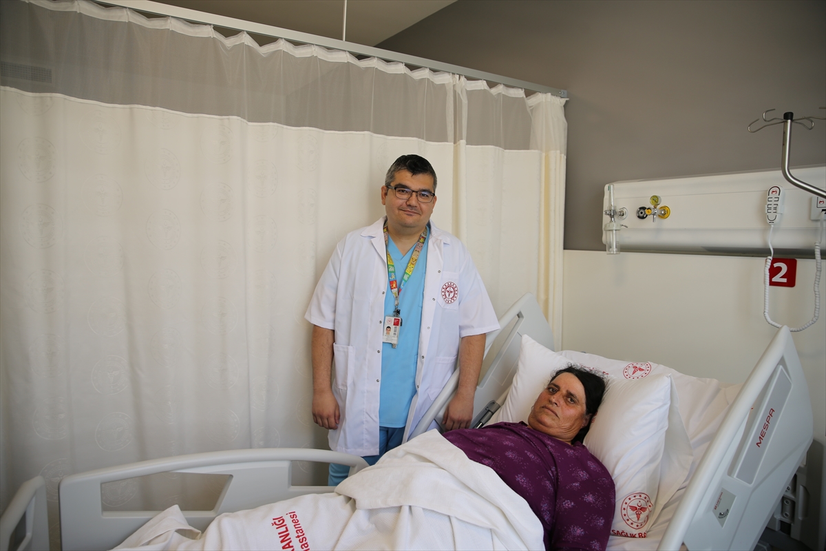 Denizli Acil Durum Hastanesi'nde ilk kapalı rahim ameliyatı