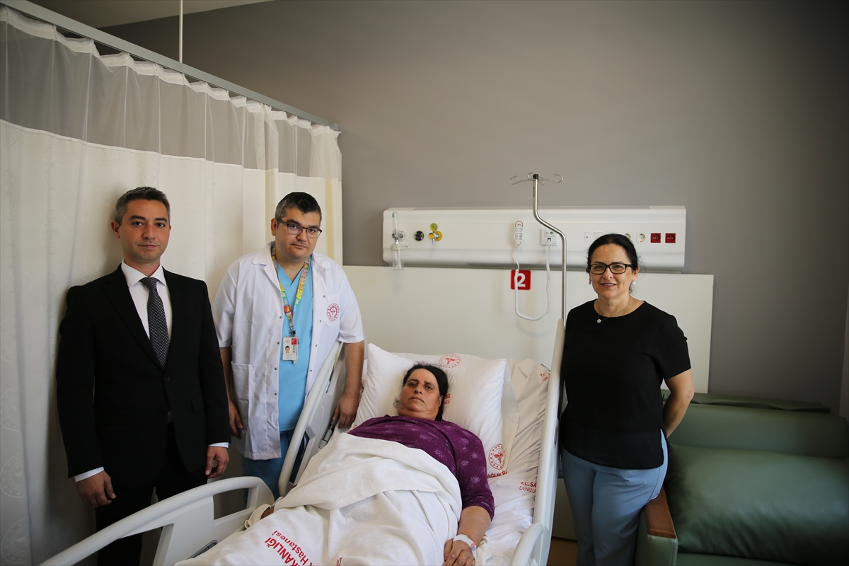 Denizli Acil Durum Hastanesi'nde ilk kapalı rahim ameliyatı