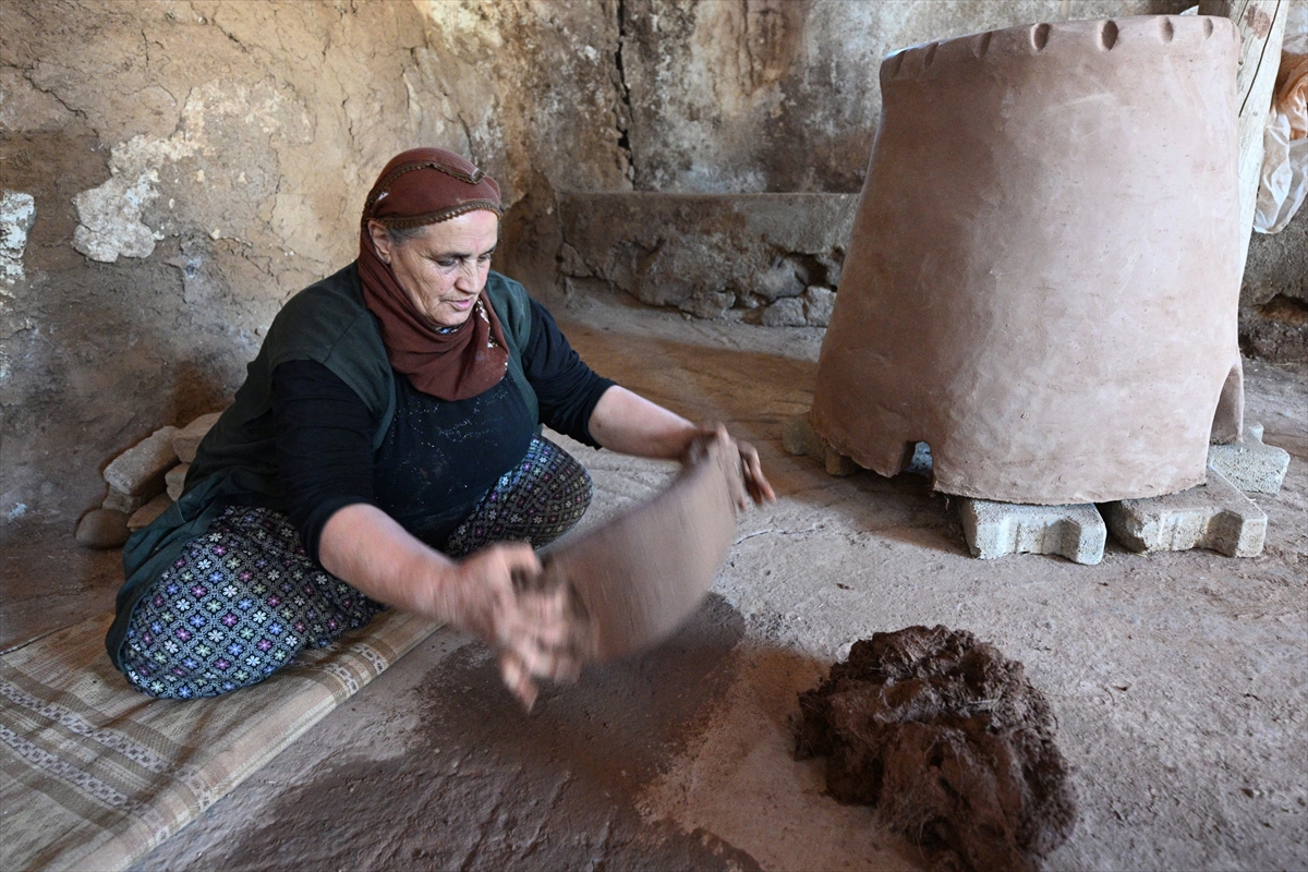Kayserili kadınlar tandırla aile bütçesine katkı sağlıyor