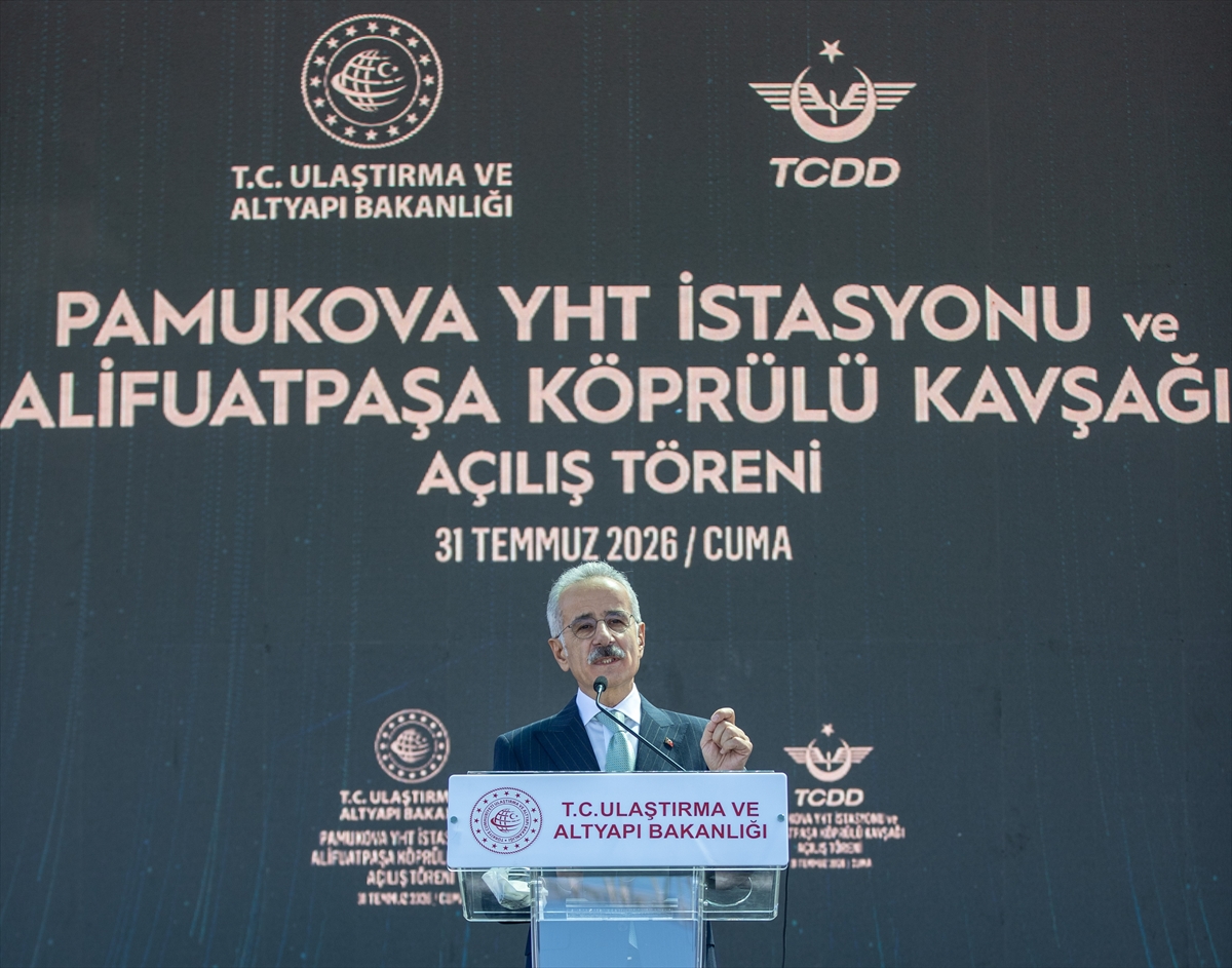 Bakan Uraloğlu Sakarya'da YHT istasyonu ve köprülü kavşak açılışında konuştu: