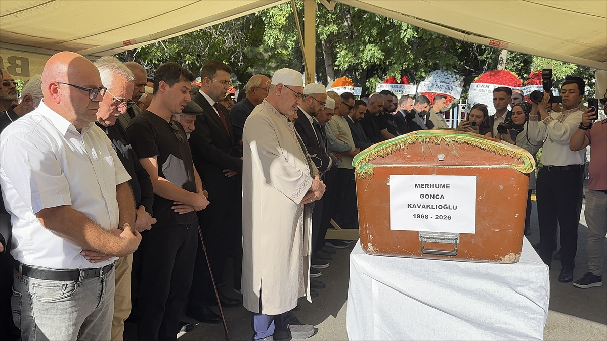 Milli Savunma Bakan Yardımcısı Kavaklıoğlu: Eşi defnedildi