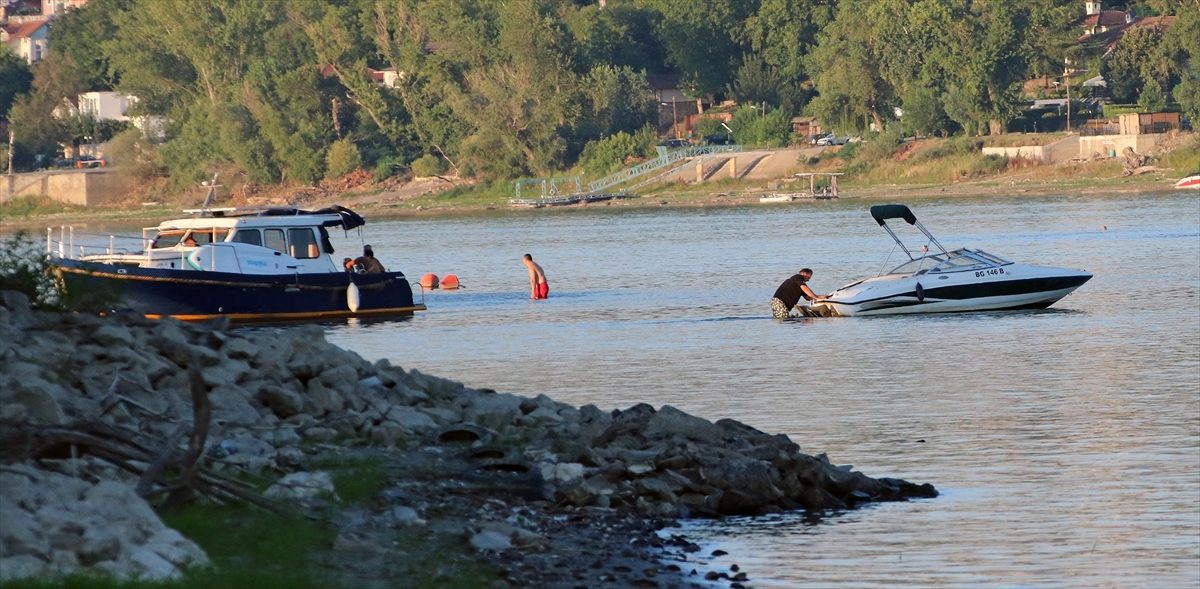 Tuna Nehri: Sırbistan ve Bulgaristan'da su seviyesi düşüşü sürüyor