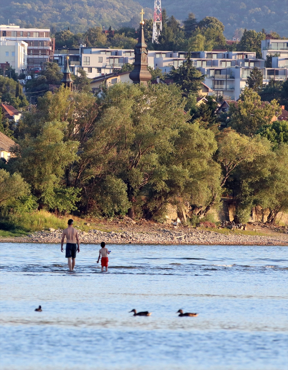 Tuna Nehri: Sırbistan ve Bulgaristan'da su seviyesi düşüşü sürüyor
