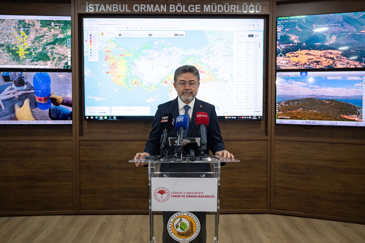 Bakan Yumaklı: Balıkesir ve Mersin'deki yangınlar kontrol altında