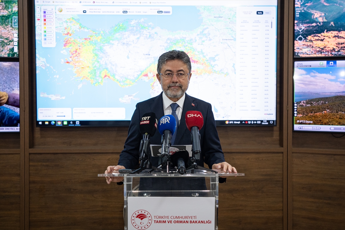 Bakan Yumaklı: Balıkesir ve Mersin'deki yangınlar kontrol altında