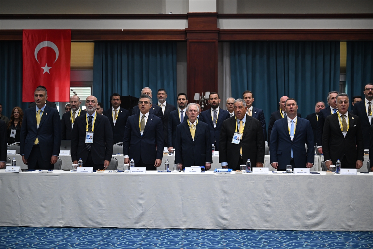 Fenerbahçe'nin borcunun 27 milyar 961 milyon lira olduğu açıklandı