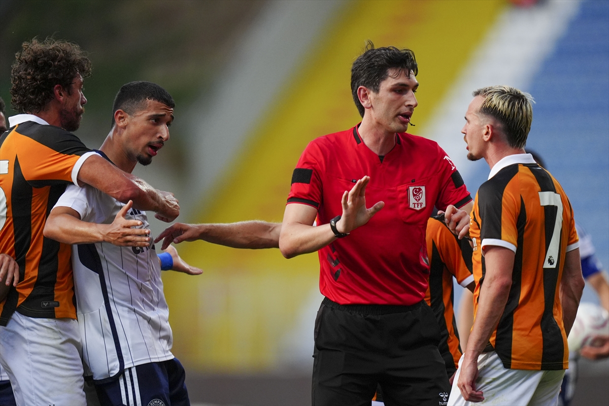 Kasımpaşa, hazırlık maçında Hull City'le 1-1 berabere kaldı