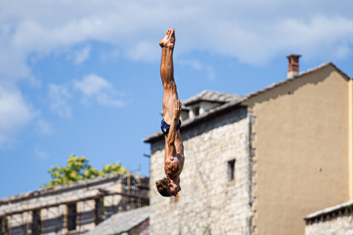 Mostar Köprüsü'nde Red Bull Cliff Diving Serisi düzenlendi