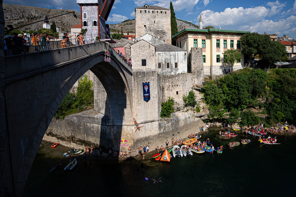 Mostar Köprüsü'nde Red Bull Cliff Diving Serisi düzenlendi