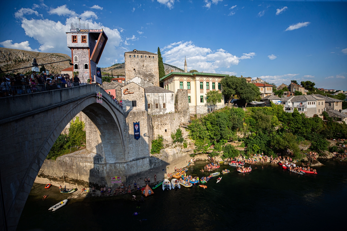 Mostar Köprüsü'nde Red Bull Cliff Diving Serisi düzenlendi