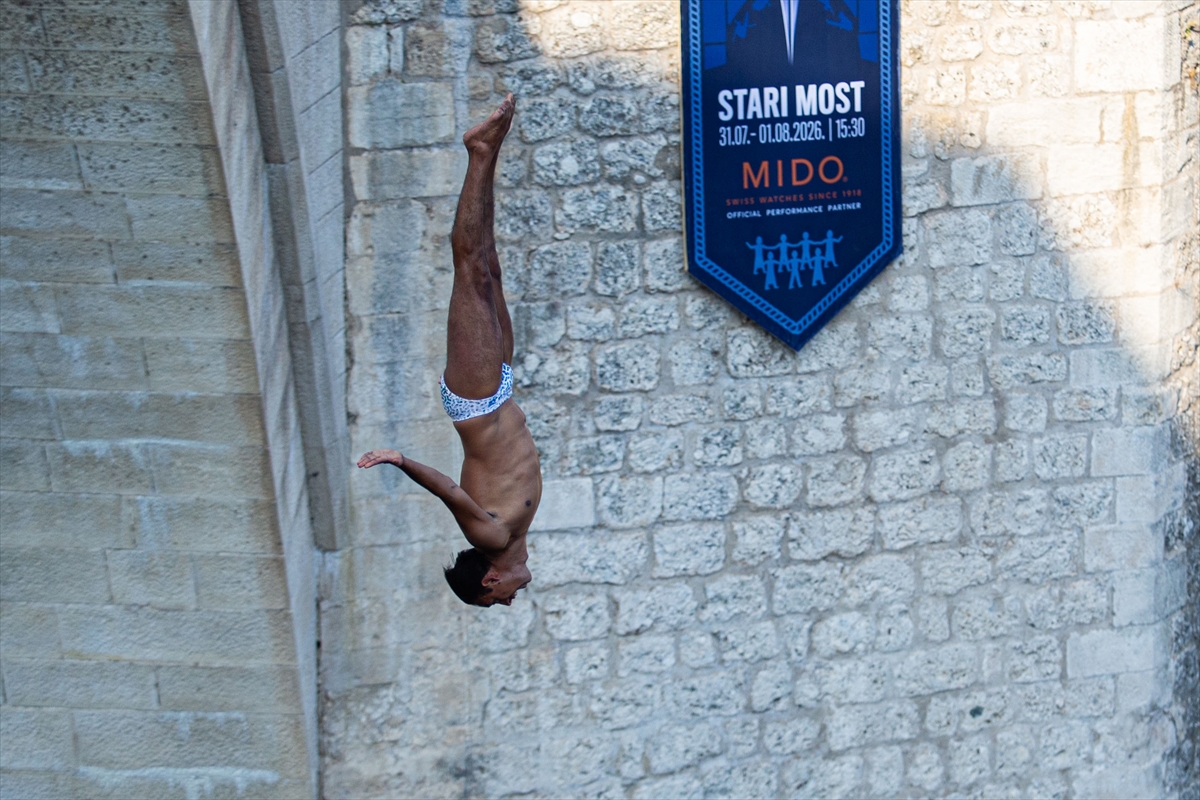 Mostar Köprüsü'nde Red Bull Cliff Diving Serisi düzenlendi