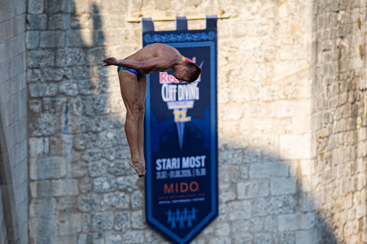 Mostar Köprüsü'nde Red Bull Cliff Diving Serisi düzenlendi