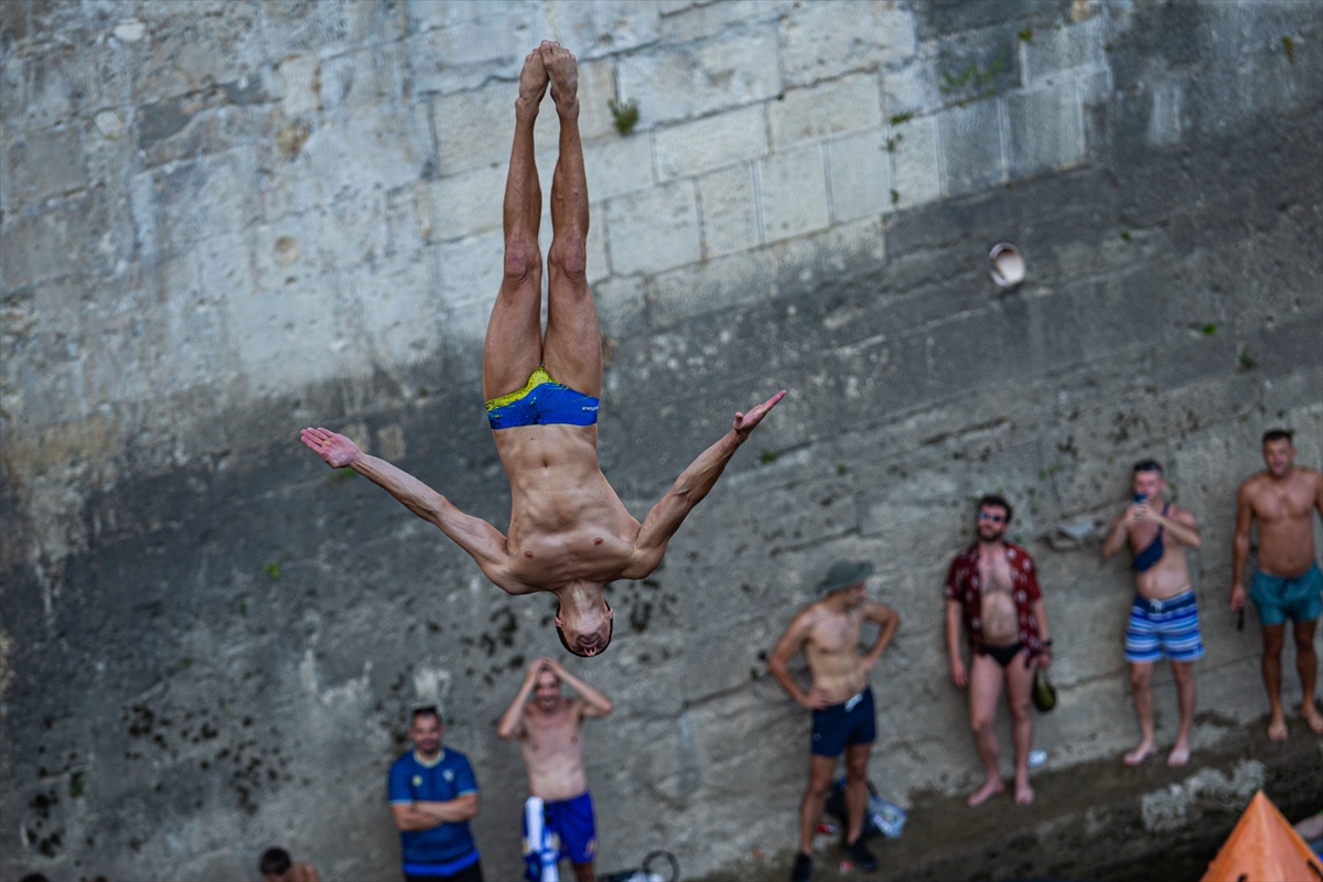 Mostar Köprüsü'nde Red Bull Cliff Diving Serisi düzenlendi