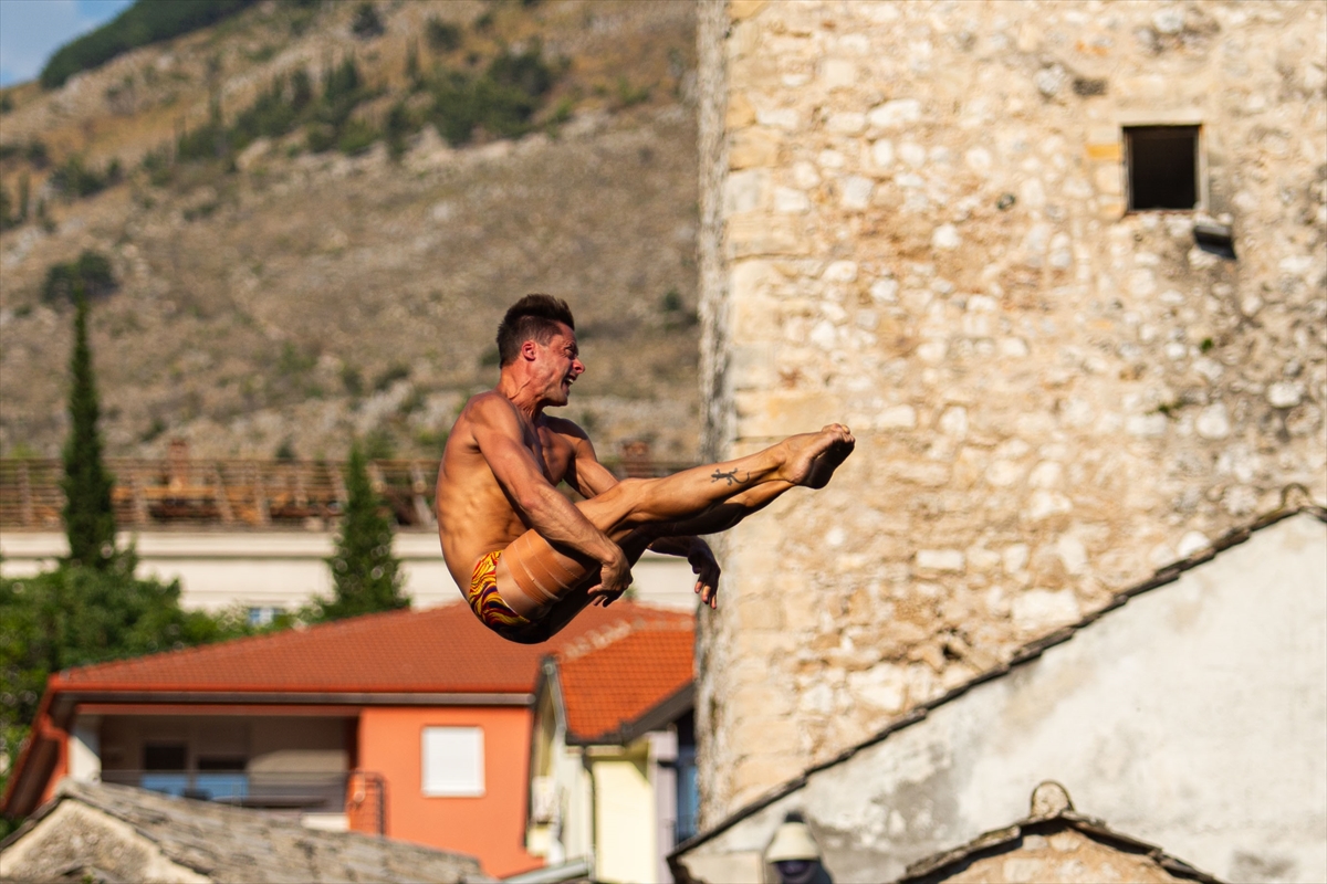 Mostar Köprüsü'nde Red Bull Cliff Diving Serisi düzenlendi