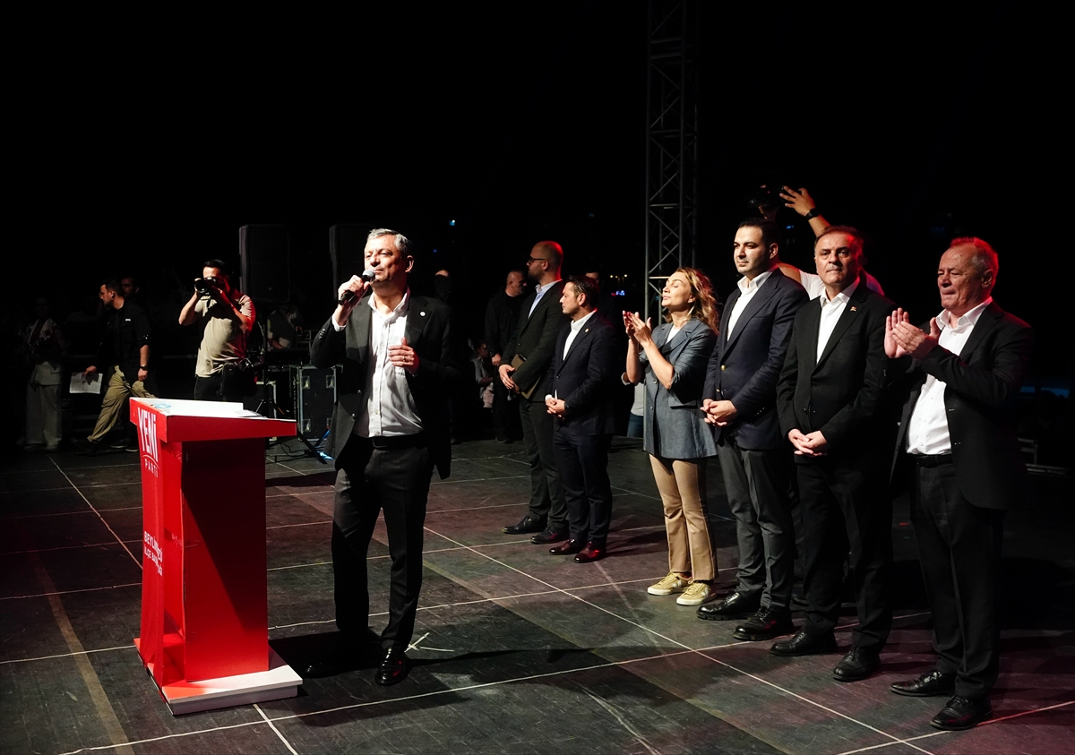 Özgür Özel: Yeni Parti'nin kuruluşunu, bütçesini millet belirledi