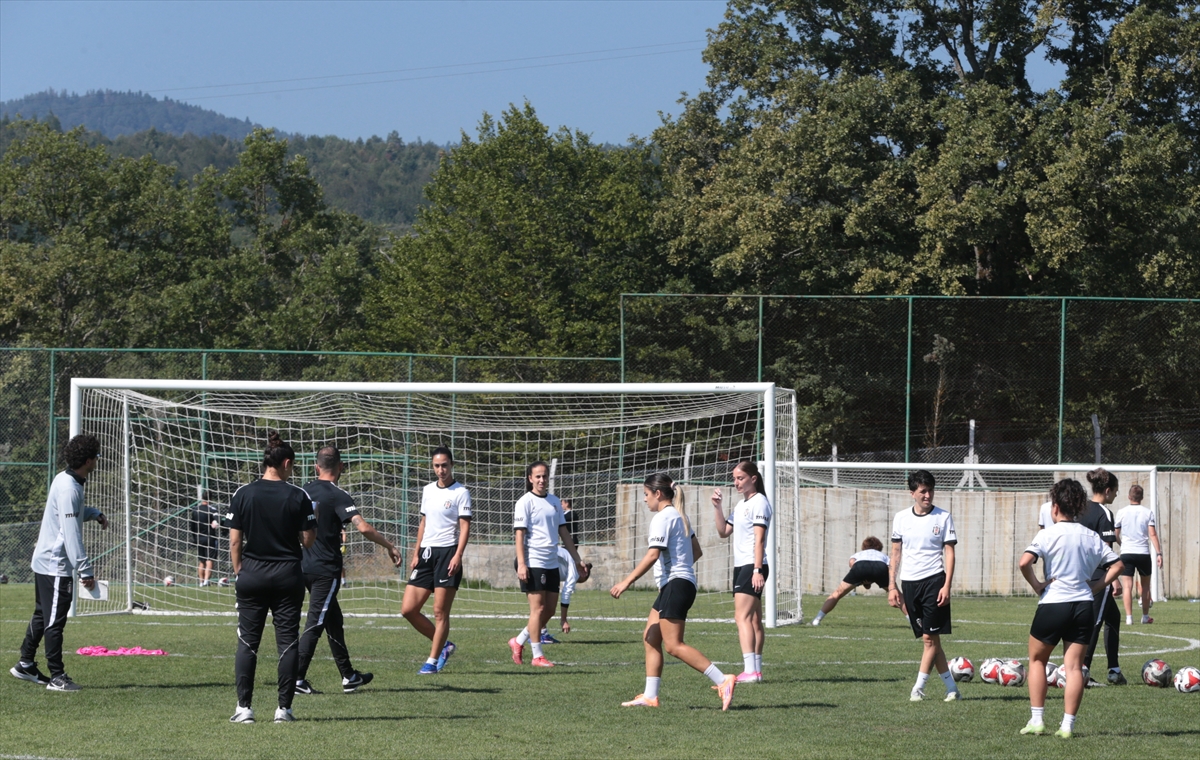 Beşiktaş Kadın Futbol Takımı: Yeni sezon kampı Bolu'da