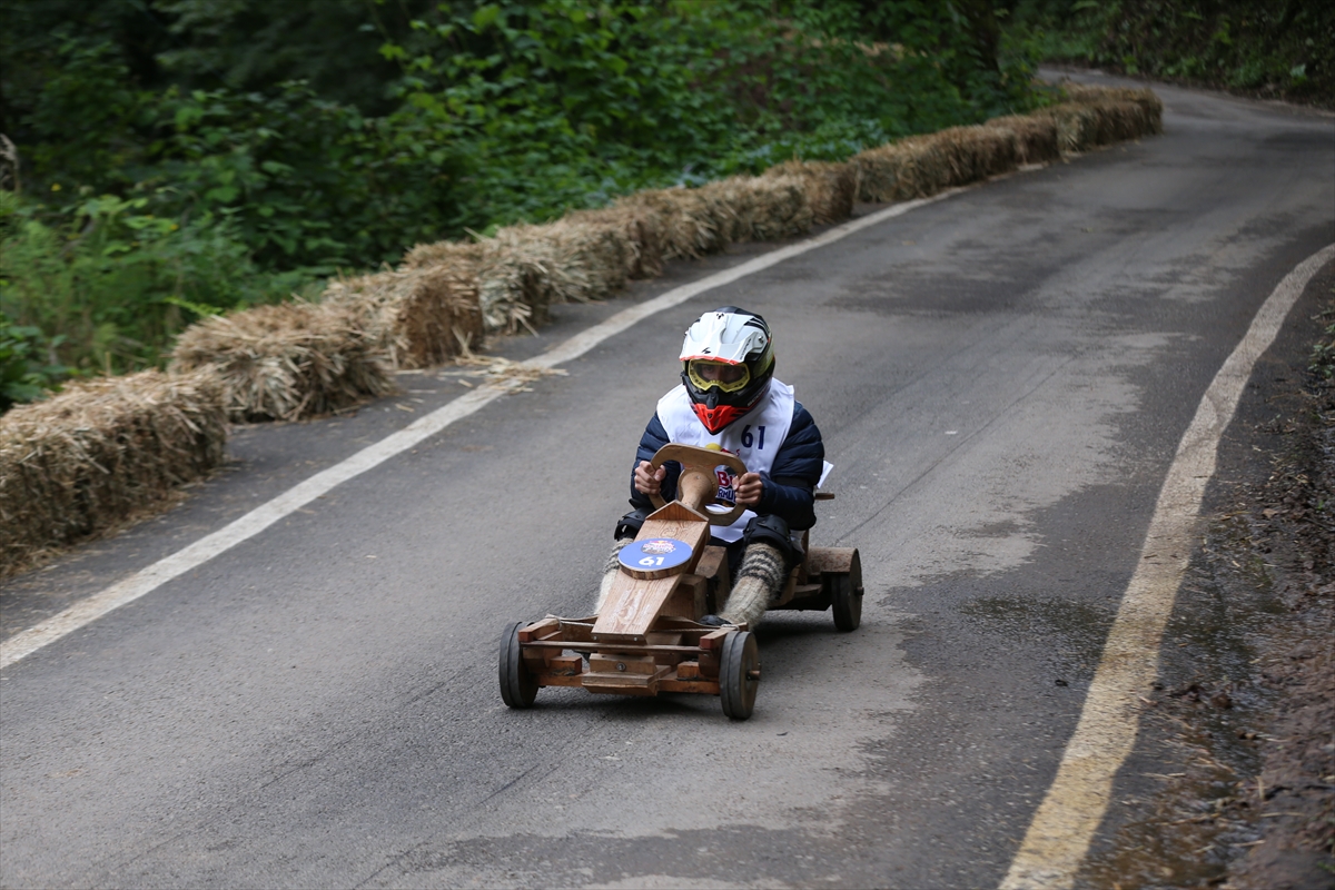 Rize Formulaz Yarışları: Tahta arabalarla kıyasıya mücadele