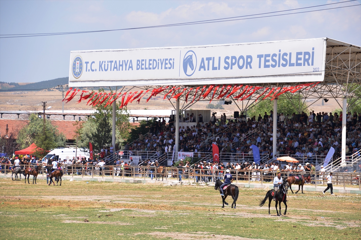 Kütahya'da Rahvan At Yarışları: Türkiye Şampiyonası İçin Mücadele