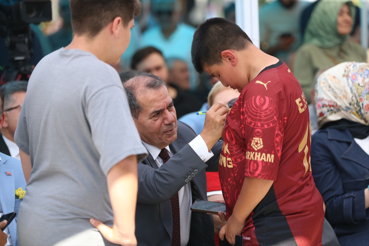 Bakan Mehmet Fatih Kacır: Gelenekler geleceği inşa eder